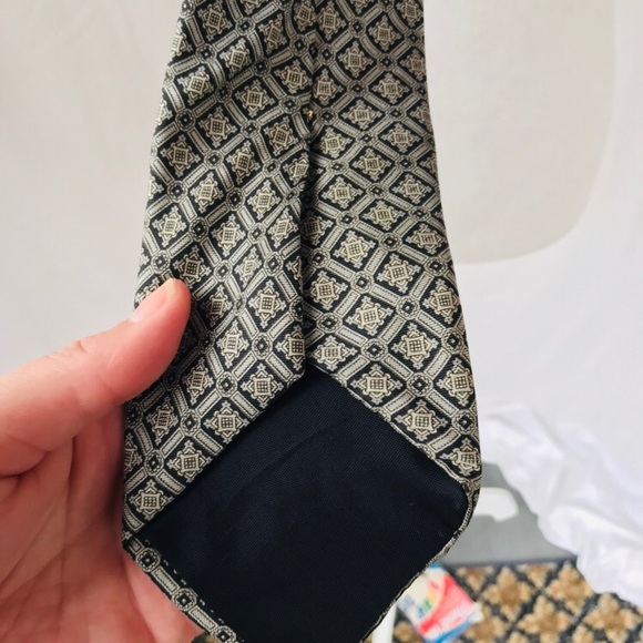 Stafford Tie - Picture 4 of 4